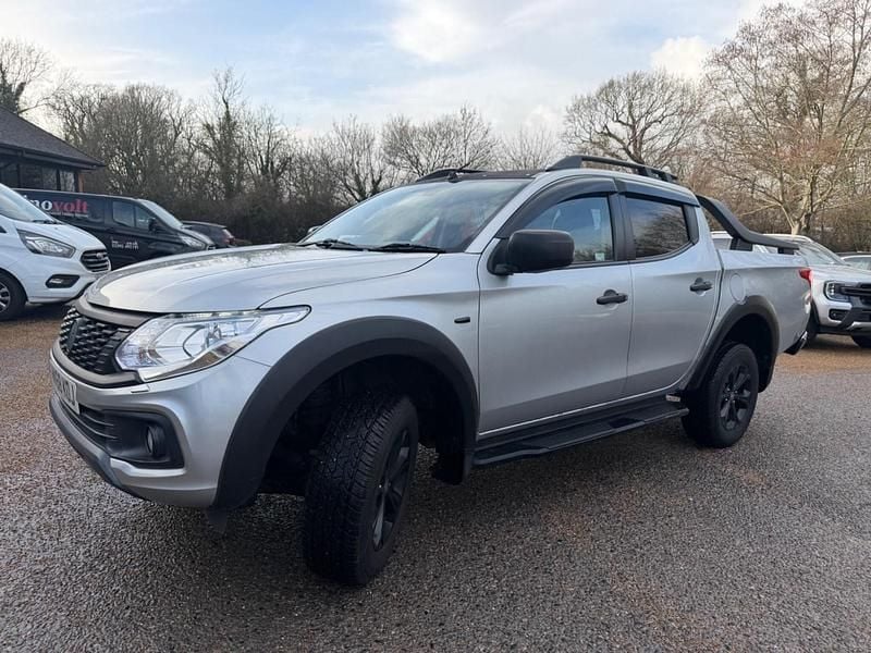 Usado Fiat Fullback Cross 180 HP (132 kW) 2018 Cinzento Pickup