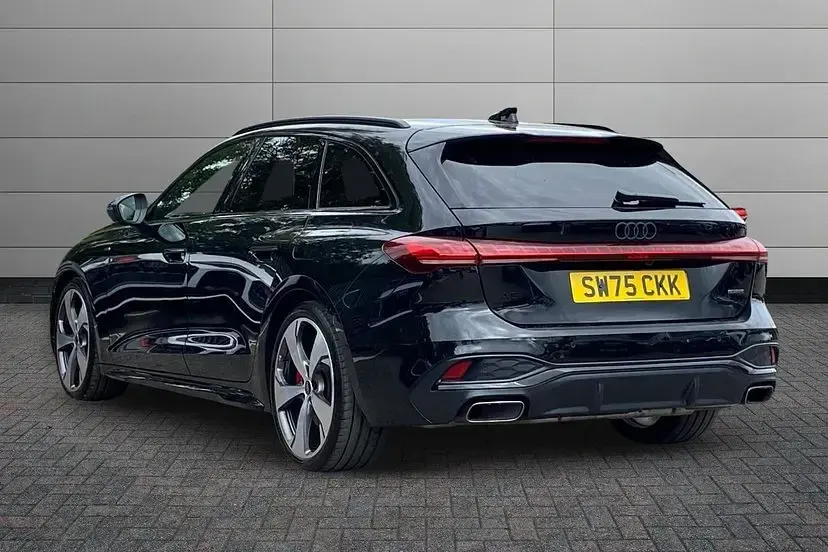 Used Audi A5 Advanced 295 HP (216 kW) 2025 Black Estate