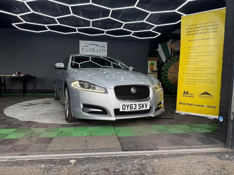 Second-hand Jaguar XF Portfolio 2013 Argintiu Berlinǎ