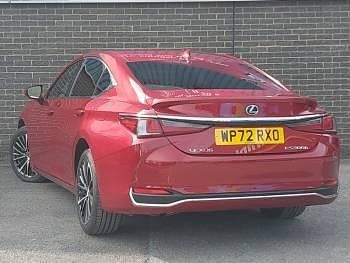 Used Lexus ES300H 218 HP (160 kW) 2022 Red Sedan