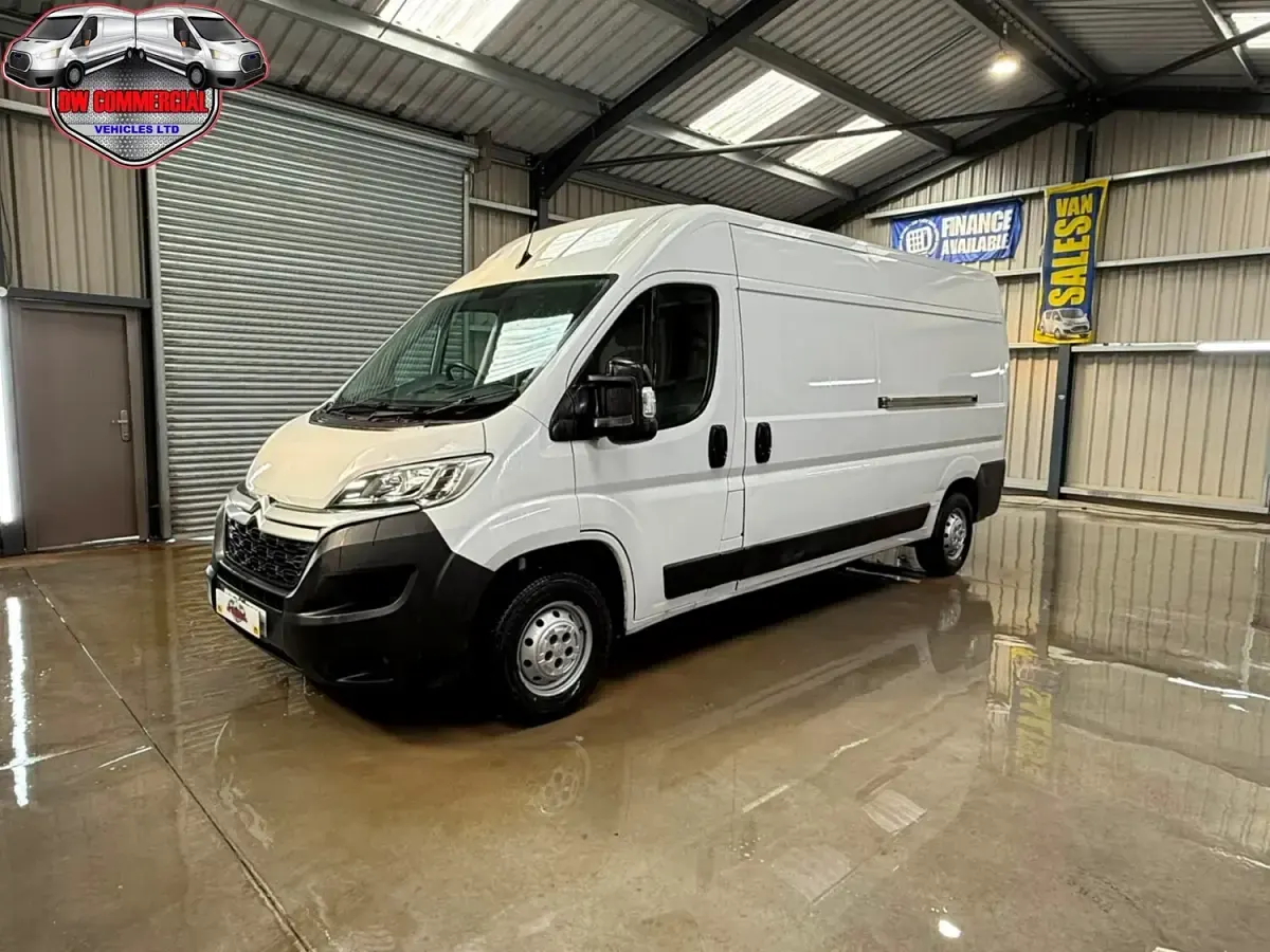 Used Citroën Relay 140 HP (102 kW) 2021 White Van