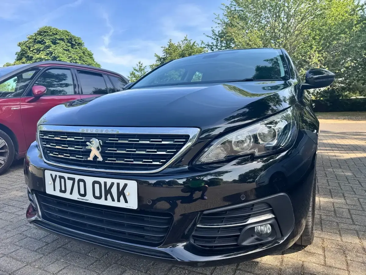 Used Peugeot 308 Allure 130 HP (95 kW) 2020 Black Hatchback