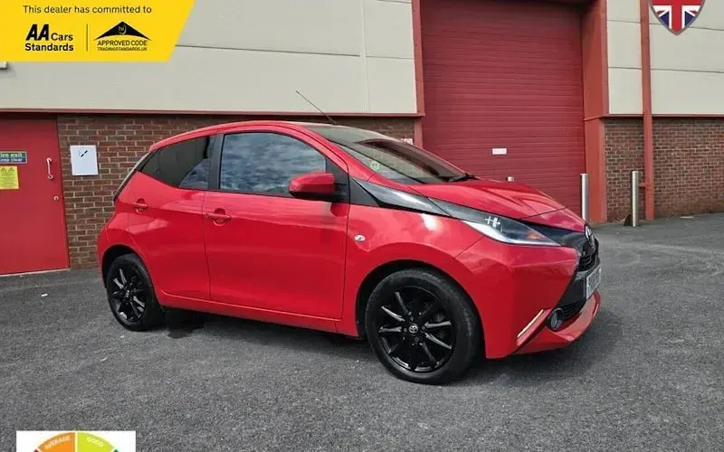 Used Toyota Aygo x-style 69 HP (50 kW) 2018 Hatchback