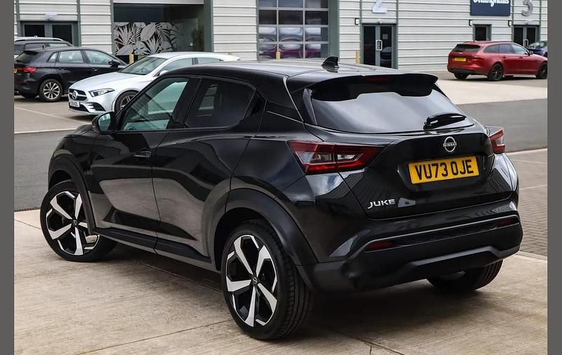 Used Nissan Juke Tekna 112 HP (82 kW) 2023 Black SUV