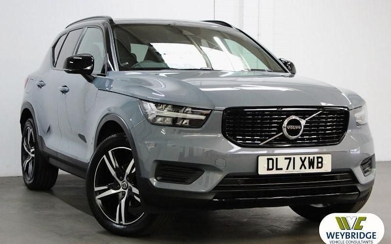Used 2022 Volvo XC40 R-Design SUV | £22,795 (Fair price) - Image 1/4