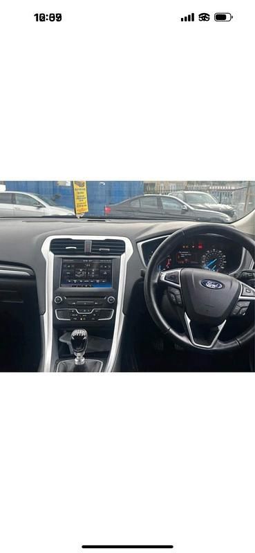 Used Ford Mondeo Zetec 2016 Grey Hatchback