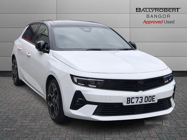 White Used 2024 Vauxhall Astra Ultimate Hatchback | £18,995 (Fair price) - Image 1/4