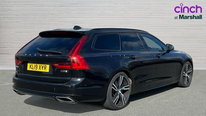Used Volvo V90 R-Design 235 HP (172 kW) 2019 Black Estate