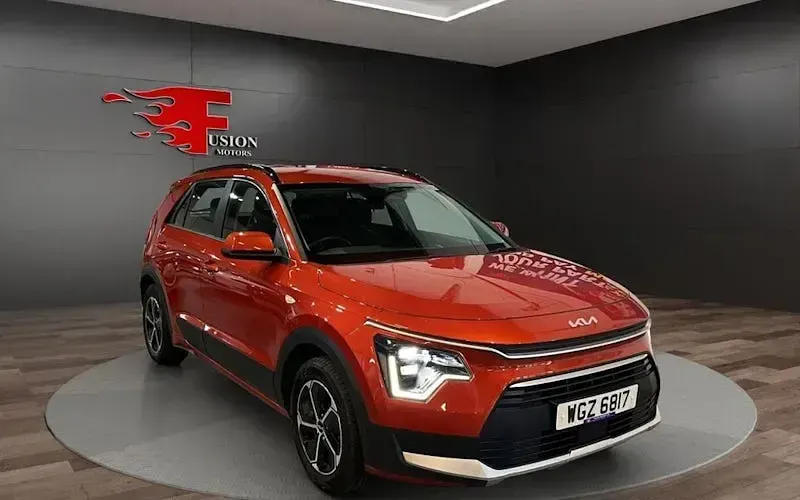Used Kia Niro 141 HP (103 kW) 2023 Orange SUV