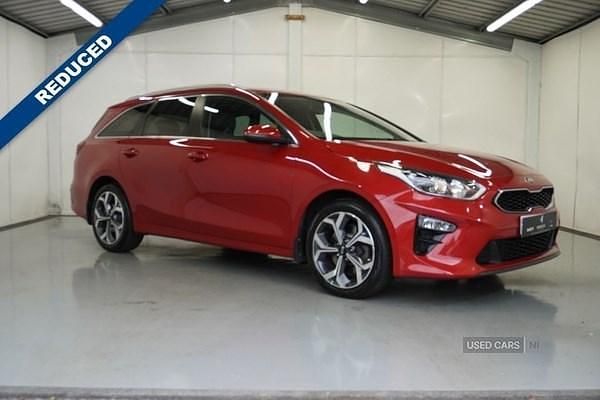 Red Used 2020 Kia Ceed 3 Estate | £12,795 (Fair price) - Image 1/4