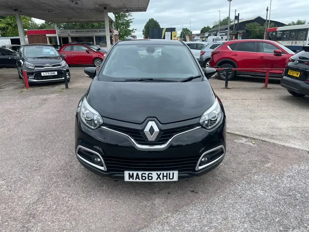 Used Renault Captur Dynamique 90 HP (66 kW) 2016 Black SUV