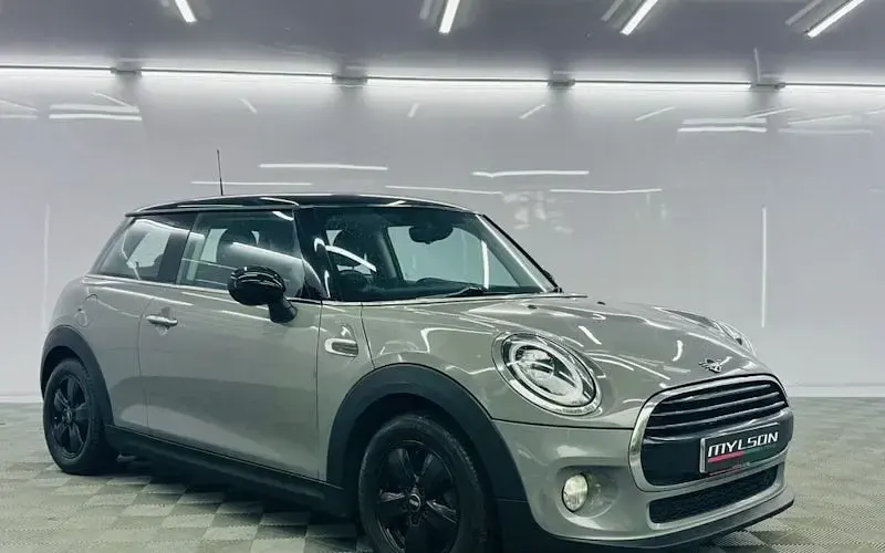 Usado Mini Cooper Hatch 136 CV (100 kW) 2018 Utilitario