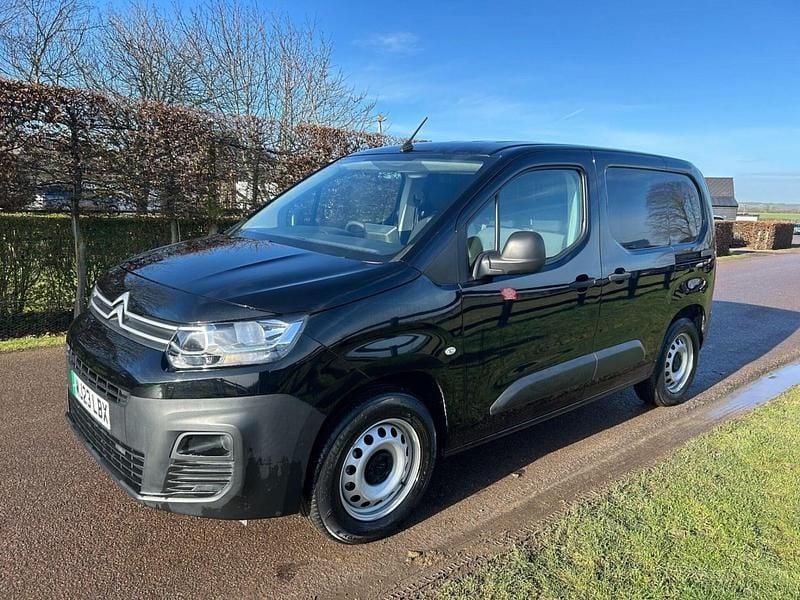 Used Citroën e-Berlingo 100 kW (136 HP) 2023 Black MPV