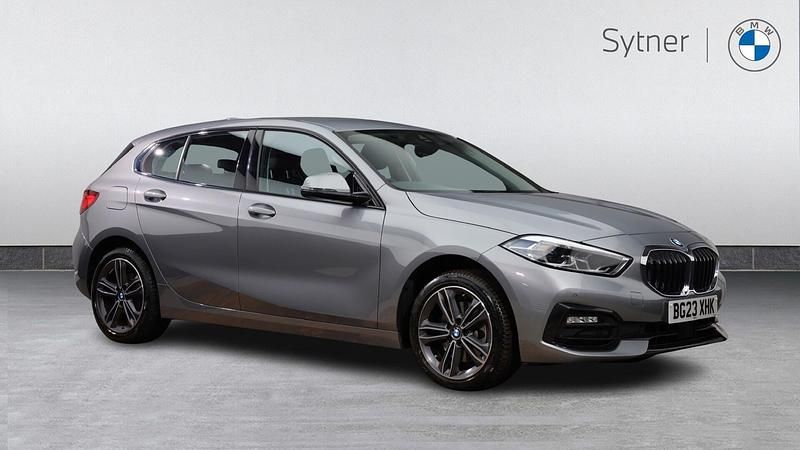 Used BMW 118 Sport Line 134 HP (98 kW) 2023 Grey Hatchback