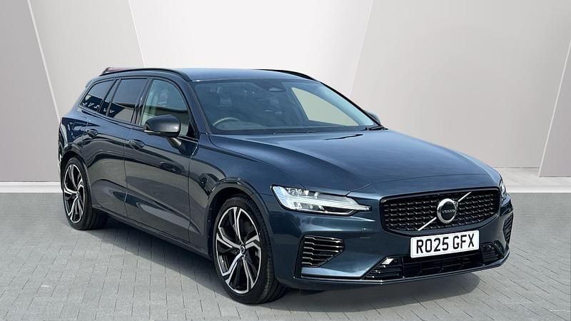 Used Volvo V60 Plus 350 HP (257 kW) 2025 Blue Estate