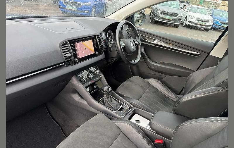 Used Skoda Karoq SE L 147 HP (108 kW) 2020 Petrol blue metallic SUV