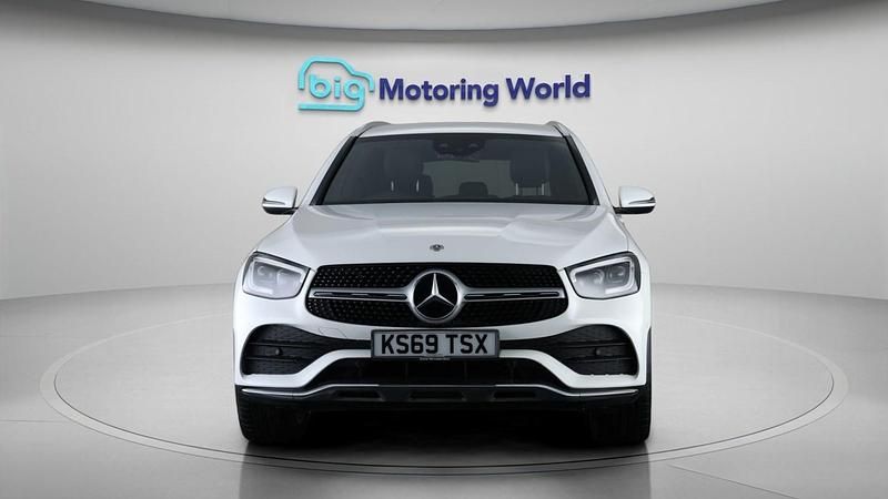 Used Mercedes GLC300 AMG Line Premium 2020 White Estate