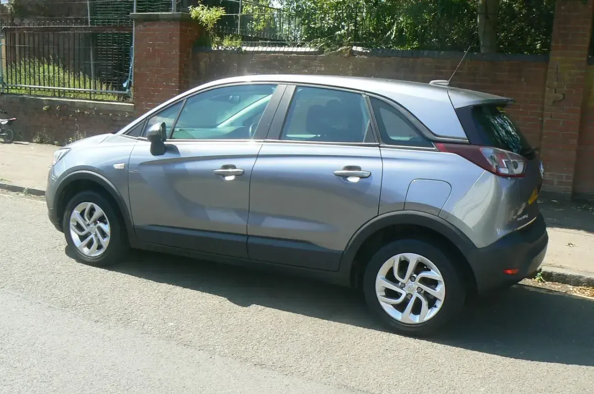 Used Vauxhall Crossland X S 110 HP (80 kW) 2017 Grey SUV