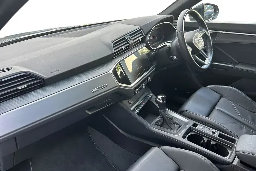 Used Audi Q3 Sportback Comfort 148 HP (108 kW) 2023 Daytona grey SUV