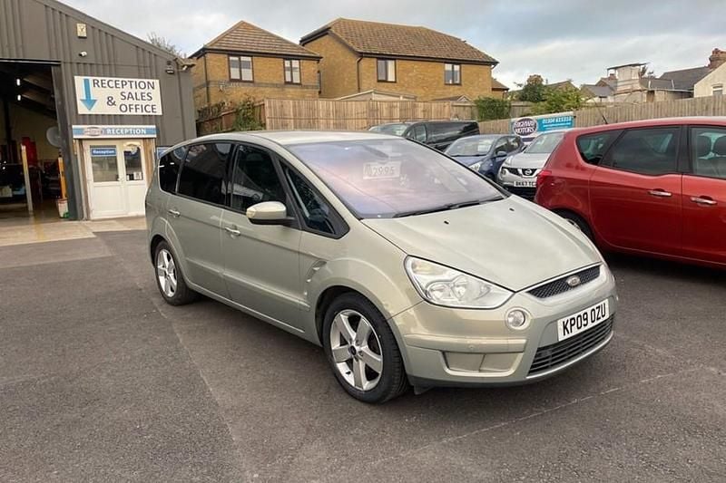 Silver Used 2009 Ford S-MAX Titanium MPV | £2,995 (Fair price) - Image 1/1