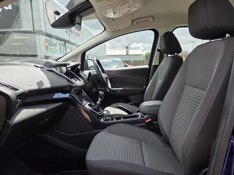 Used Ford C-MAX Titanium 2018 Blue MPV