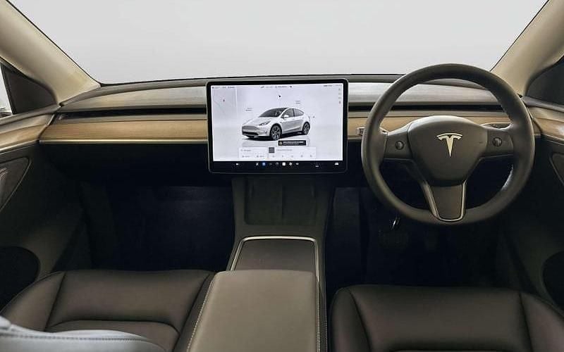 Used Tesla Model Y RWD 254 kW (346 HP) 2024 White SUV