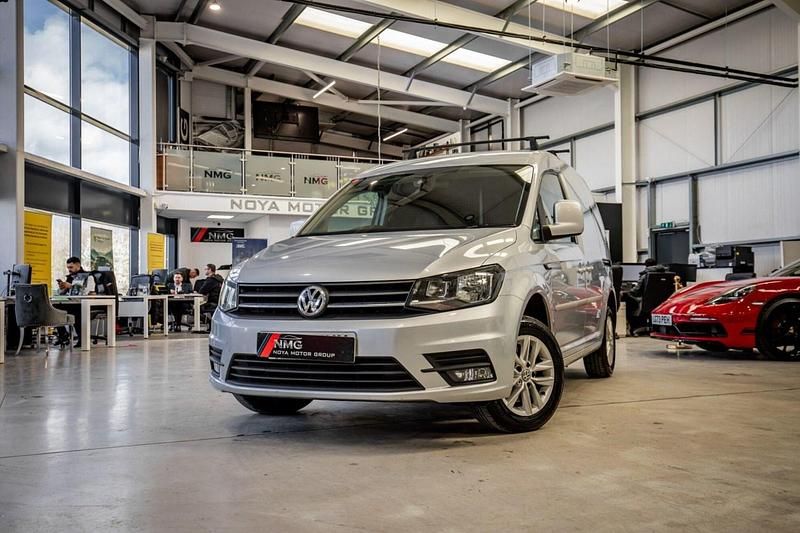 Used VW Caddy Highline 102 HP (75 kW) 2017 Silver MPV