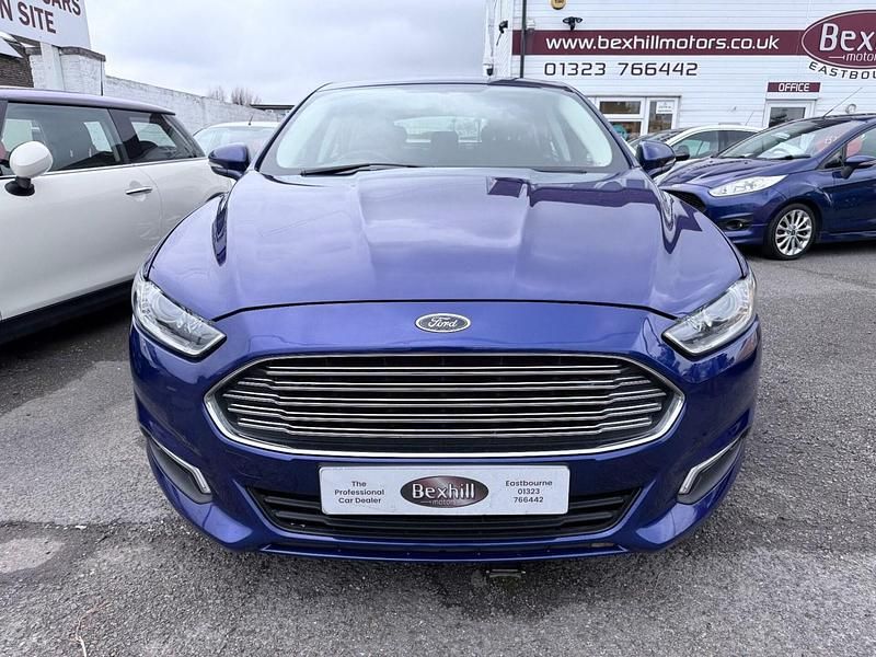 Used Ford Mondeo Zetec 2016 Blue Hatchback