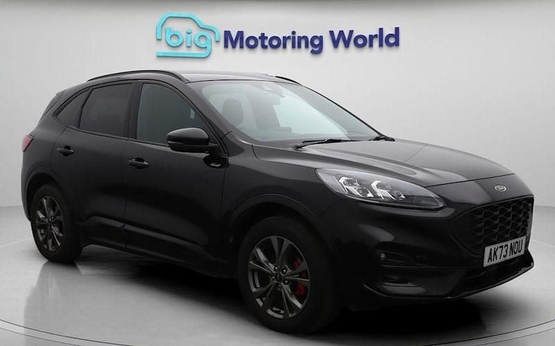 Used 2023 Ford Kuga ST-Line SUV | £18,200 (Good price) - Image 1/4