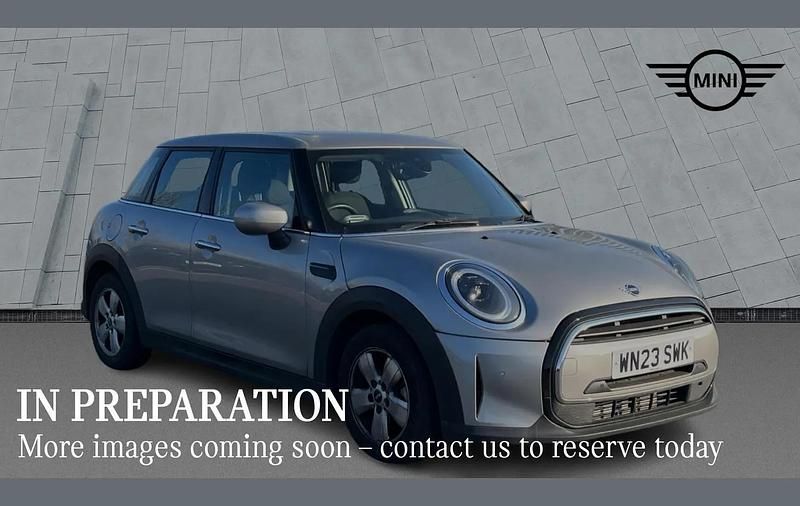 Used Mini Cooper Classic 134 HP (98 kW) 2023 Silver Hatchback