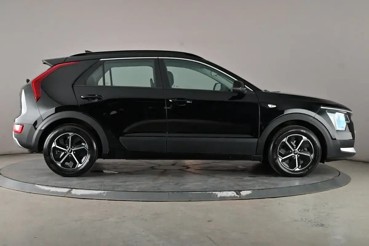 Used Kia Niro 127 HP (93 kW) 2024 Black SUV