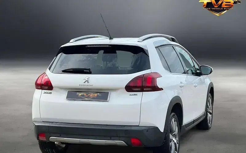 Used Peugeot 2008 Allure 120 HP (88 kW) 2017 White SUV