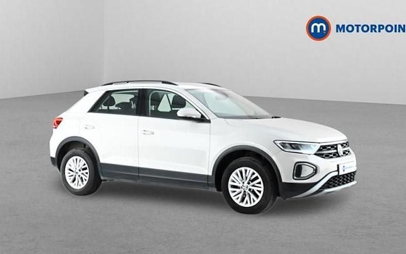 Usado VW T-Roc Life 150 HP (110 kW) 2025 SUV