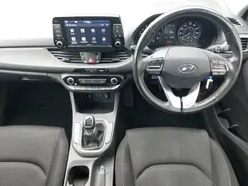 Used Hyundai i30 SE 120 HP (88 kW) 2018 Black Hatchback