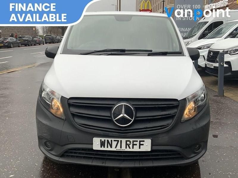 Used Mercedes Vito Progressive 134 HP (98 kW) 2021 White Van