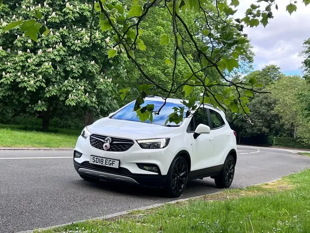 Used Vauxhall Mokka X Active 140 HP (102 kW) 2018 White SUV
