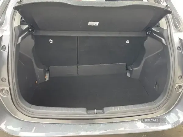 Second-hand Mazda 2 Exclusive-Line 116 CP (85 kW) 2025 Gri Hatchback