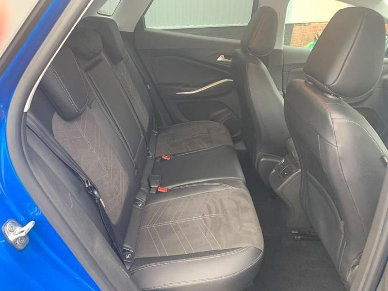 Usado Vauxhall Grandland X Ultimate 128 HP (94 kW) 2023 Azul SUV
