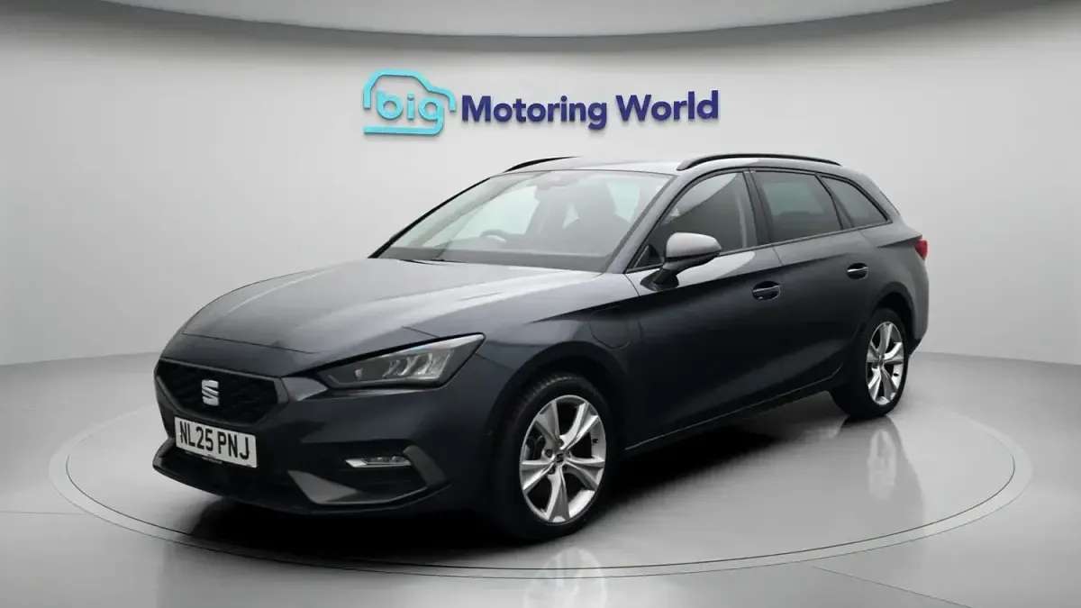 Used Seat Leon FR 204 HP (150 kW) 2025 Grey Estate