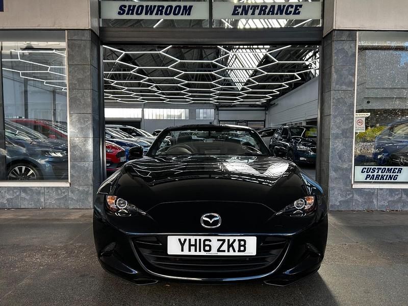 Begagnad Mazda MX5 Inclusive 131 HK (96 kW) 2016 Svart Cab