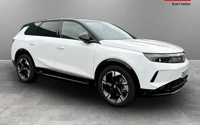 Used Vauxhall Grandland Ultimate 156 kW (213 HP) 2025 SUV