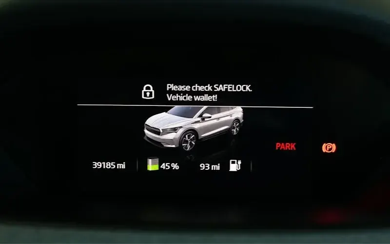 Used Skoda Enyaq iV ecoSuite 150 kW (204 HP) 2022 Red SUV