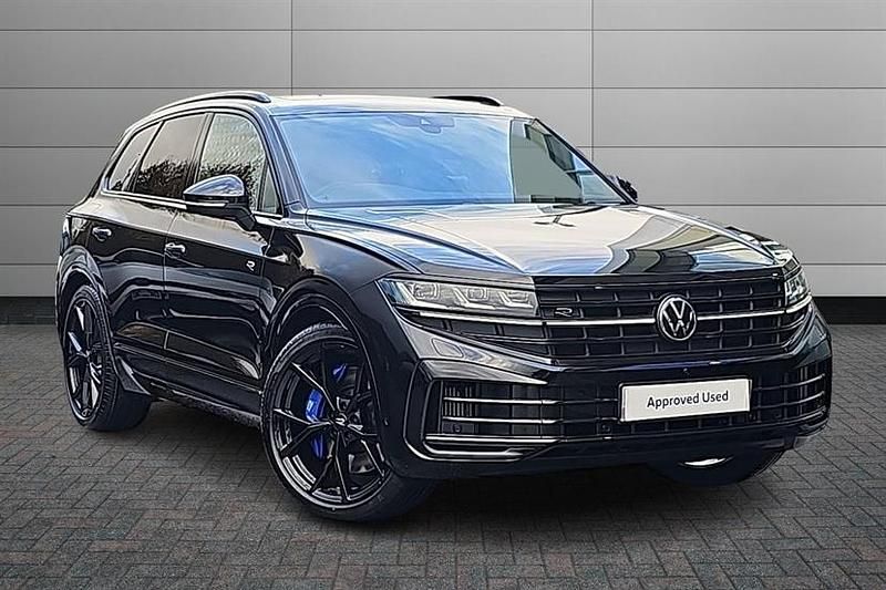 New VW Touareg R 462 HP (339 kW) 2025 Grenadilla black SUV