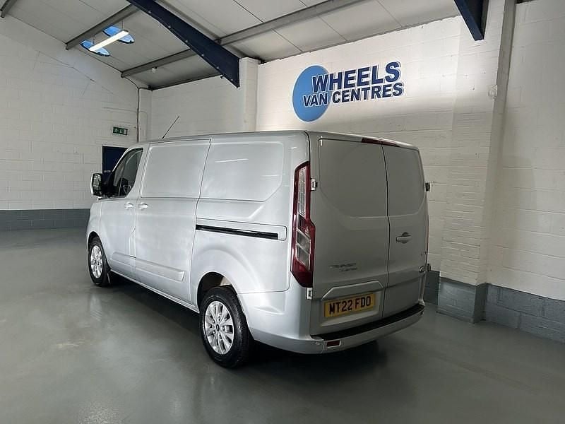 Used Ford Transit Custom Limited 130 HP (95 kW) 2022 Silver Van