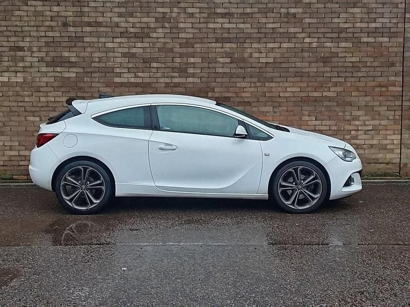 Used Vauxhall Astra GTC Edition 2016 White Hatchback