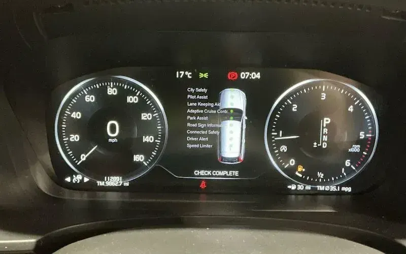 Used Volvo V90 R-Design Pro 190 HP (139 kW) 2018 Grey Estate