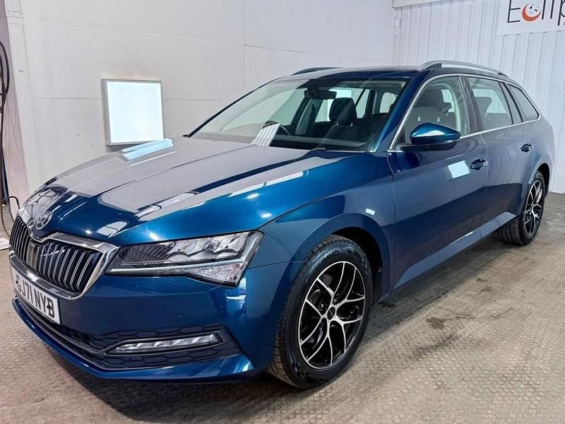 Used Skoda Superb SE 122 HP (89 kW) 2021 Blue Estate