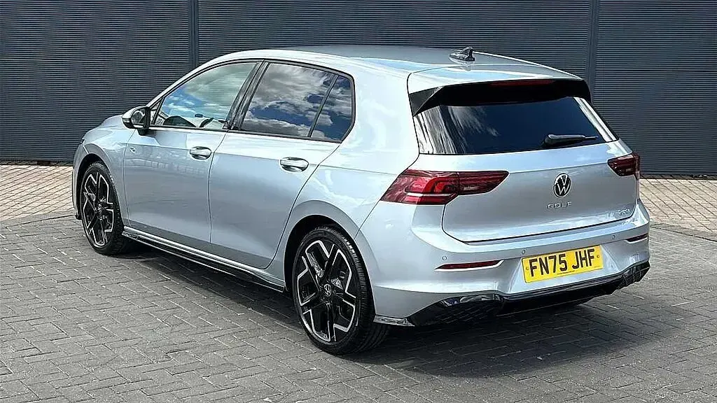 Used VW Golf VIII 150 HP (110 kW) 2025