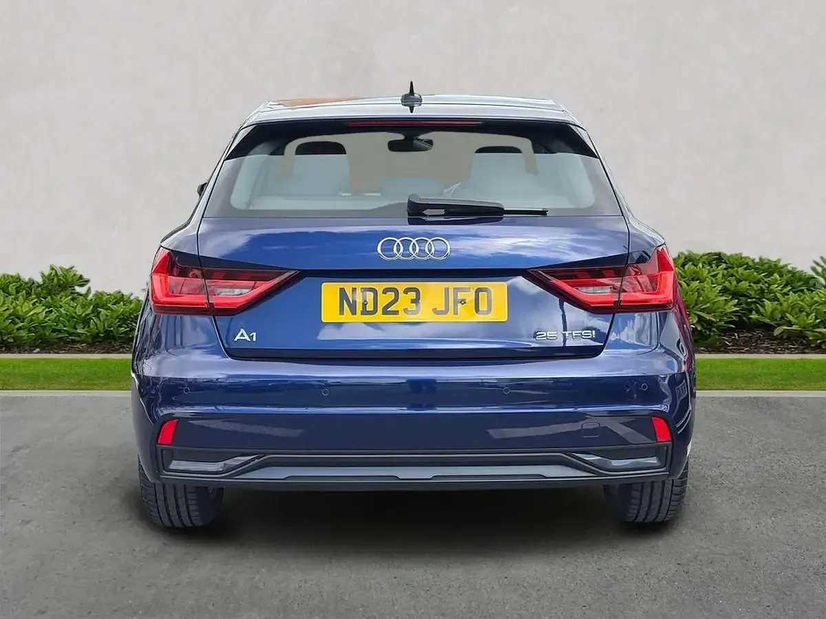 Used Audi A1 Sport 95 HP (69 kW) 2023 Blue SUV