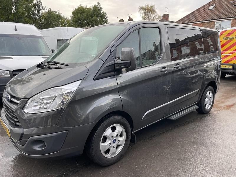 Used Ford Tourneo Custom Titanium 130 HP (95 kW) 2018 Grey Van